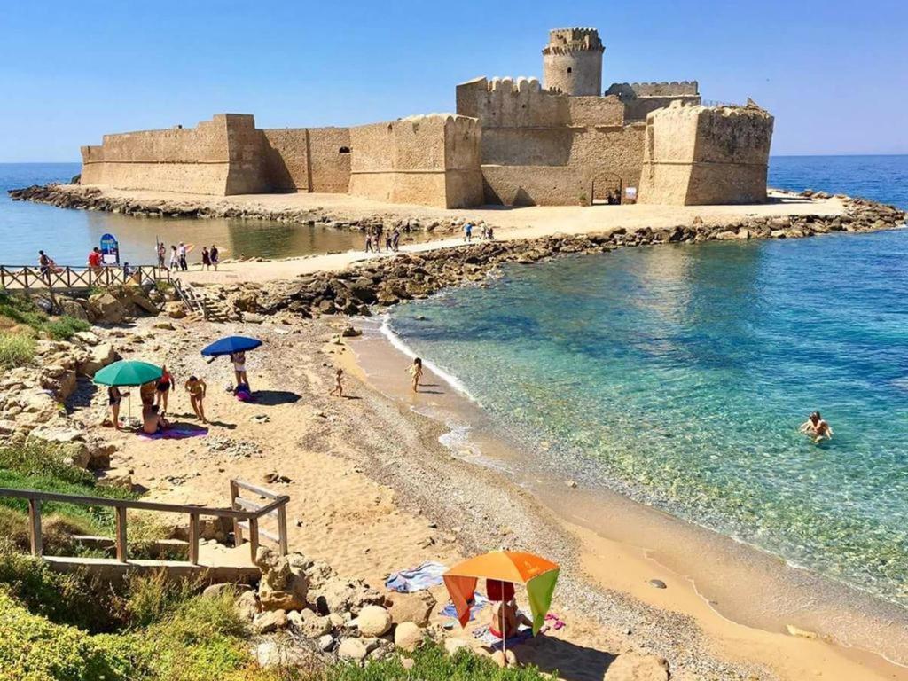 Appartamento Le Castella Le Castella  Exterior photo